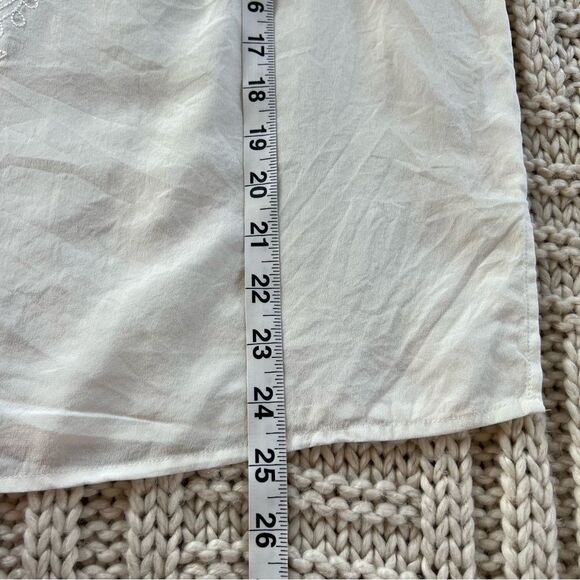 J Crew Boho SILK Delicate Embroidered V Neck Long Sleeve Boho Chic Blouse Size M - Picture 13 of 15